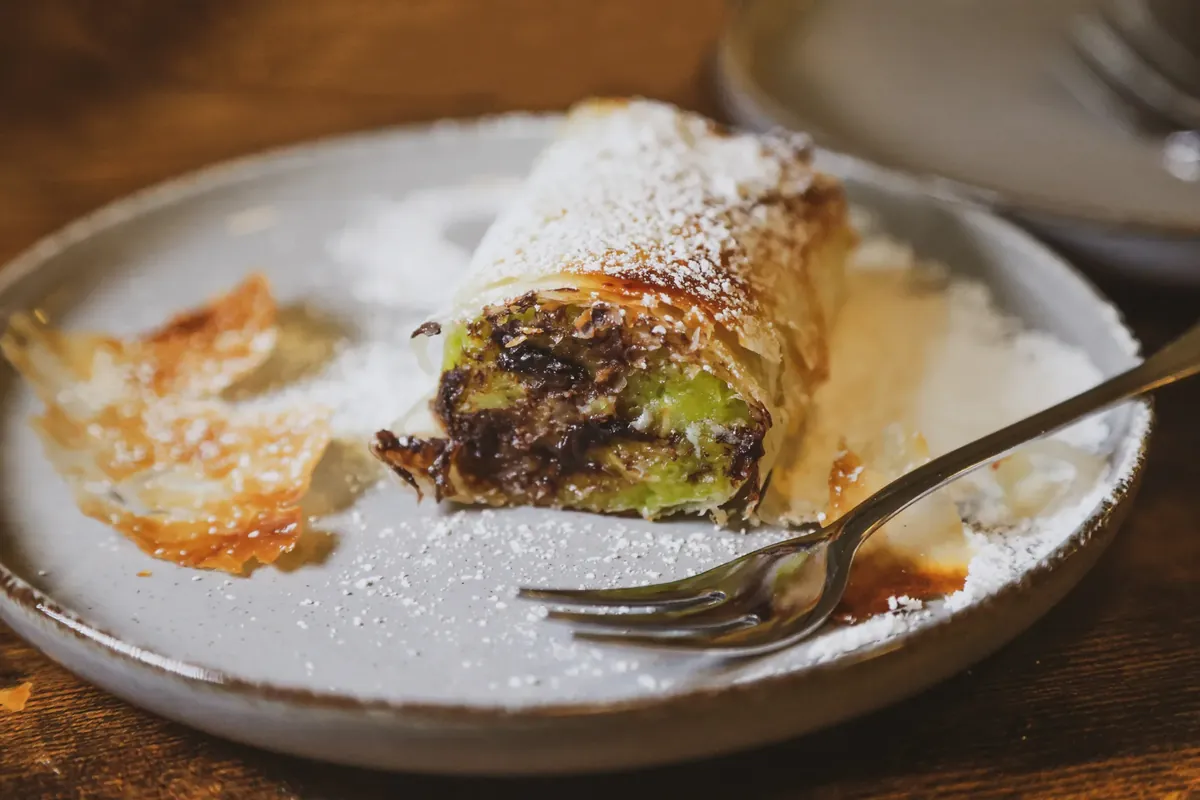 Kézműves rétes porcukorral a Finchiben